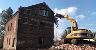 Демонтаж кирпичного дома Норильск, цена от 2918 руб.